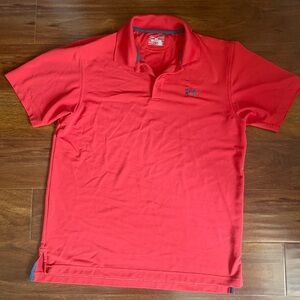 Men’s medium under armor shirt